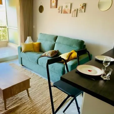 La Napoule 2 Min 4 People Air Conditioning Mandelieu-la-Napoule